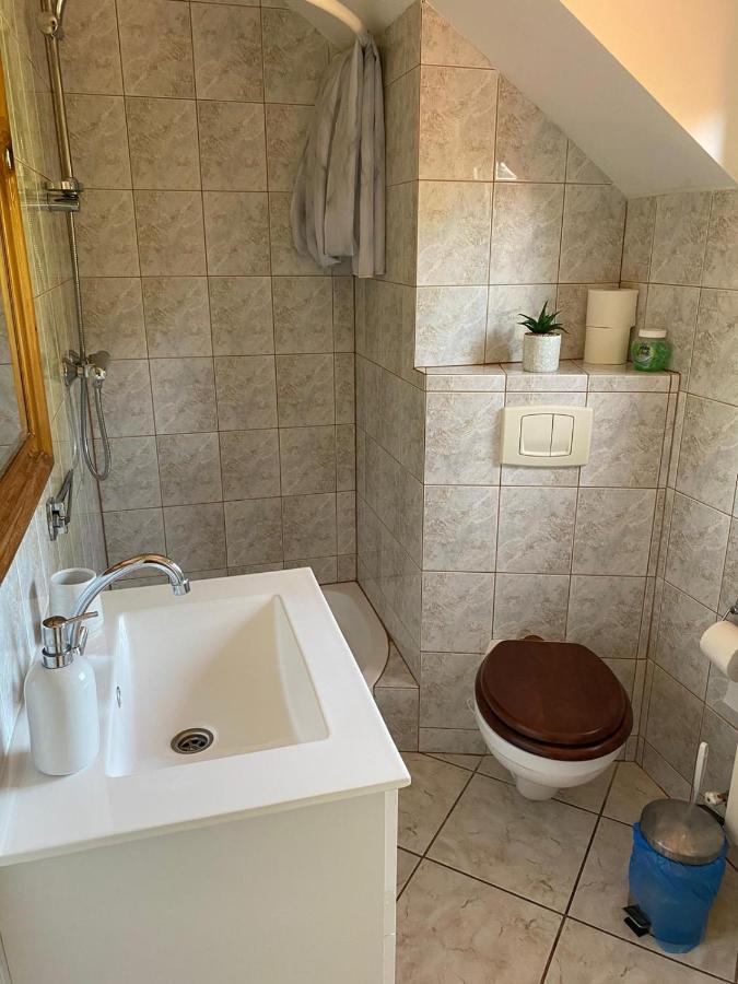 Gosciniec Zoska Hostel Ostrzyce Kültér fotó